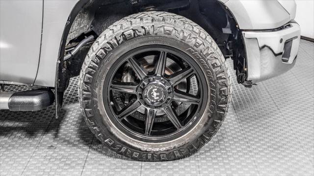 Used 2015 Toyota Tundra Limited w/ Limited Premium Package AWD/4WD image 36