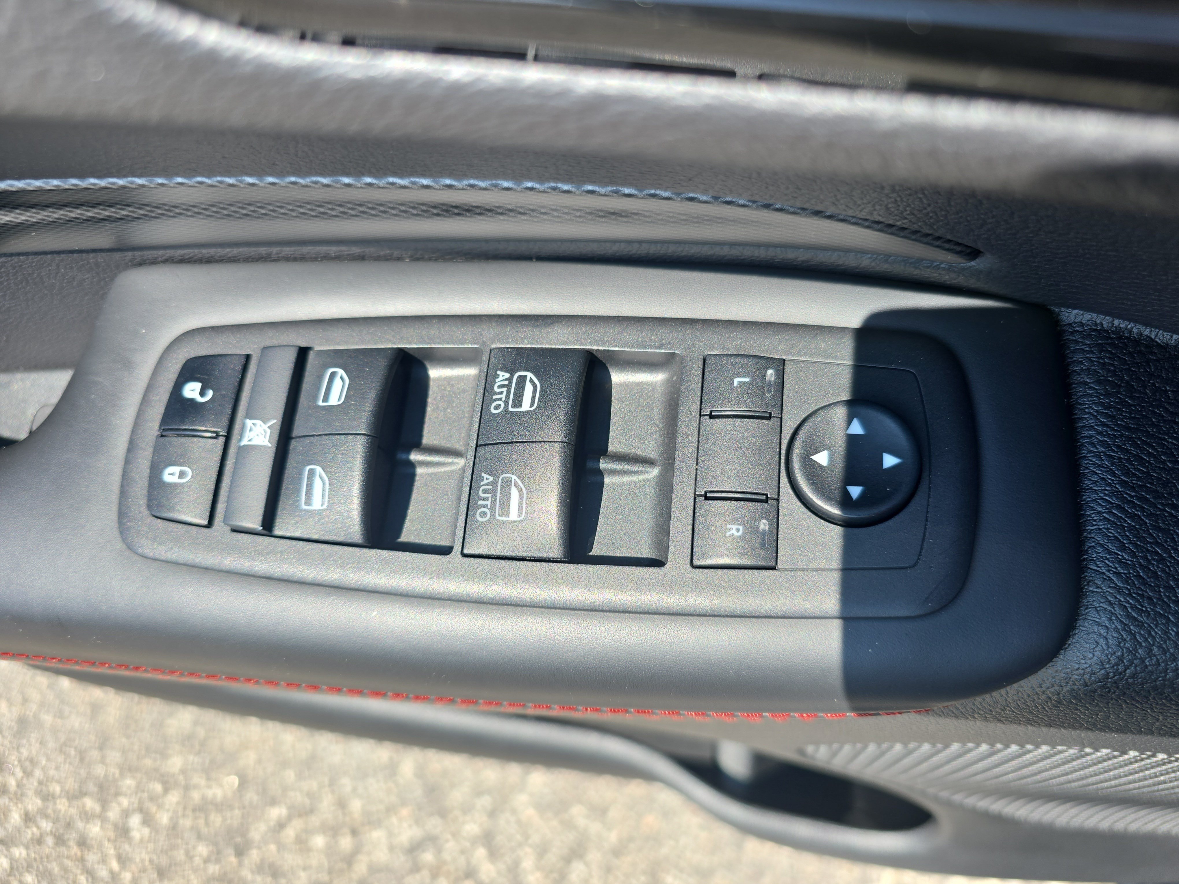 Used 2024 Dodge Durango GT RWD image 26
