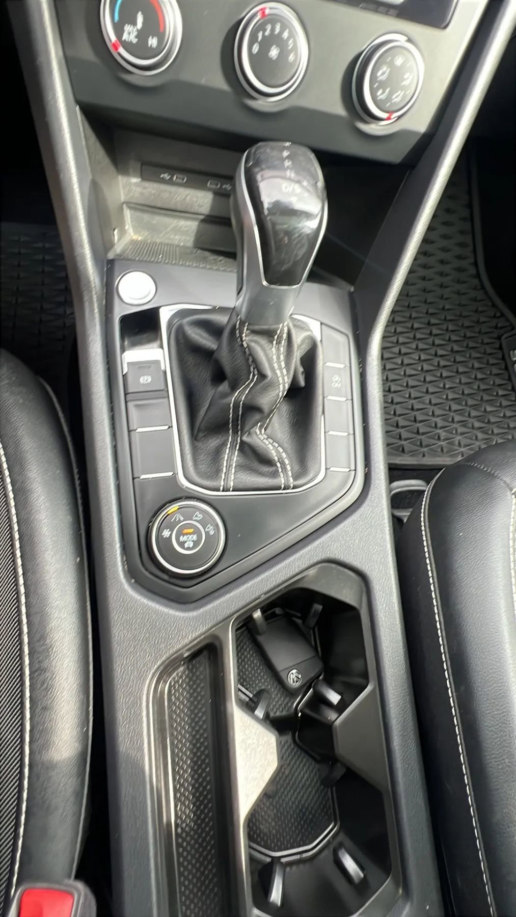 Used 2022 Volkswagen Taos SE image 20