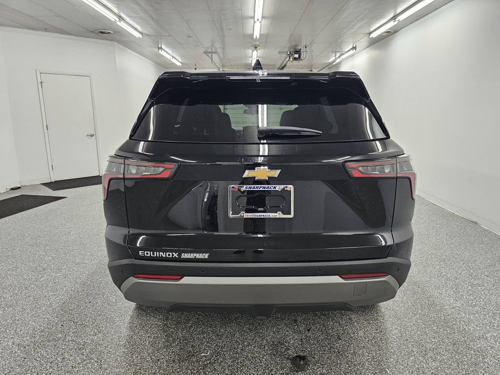 Used 2025 Chevrolet Equinox LT FWD image 5