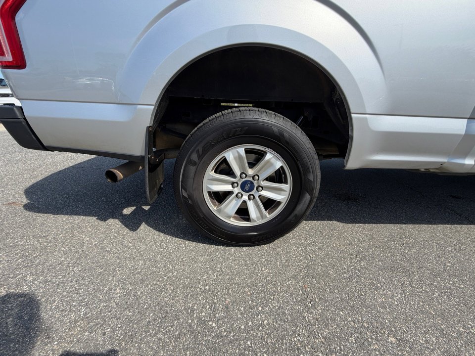 Used 2017 Ford F150 XL w/ Equipment Group 101A Mid image 27