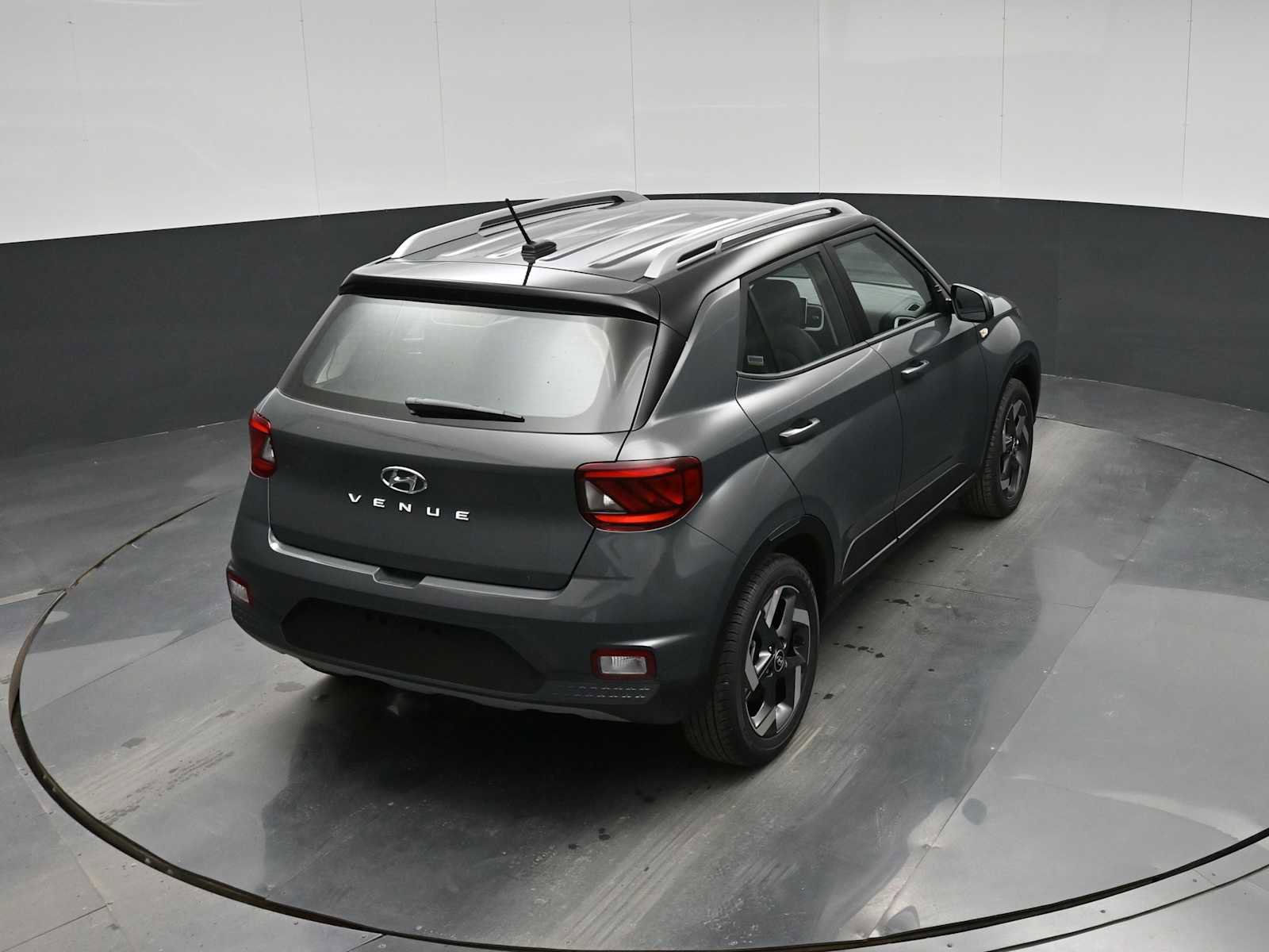 New 2026 Hyundai Venue SEL FWD image 27