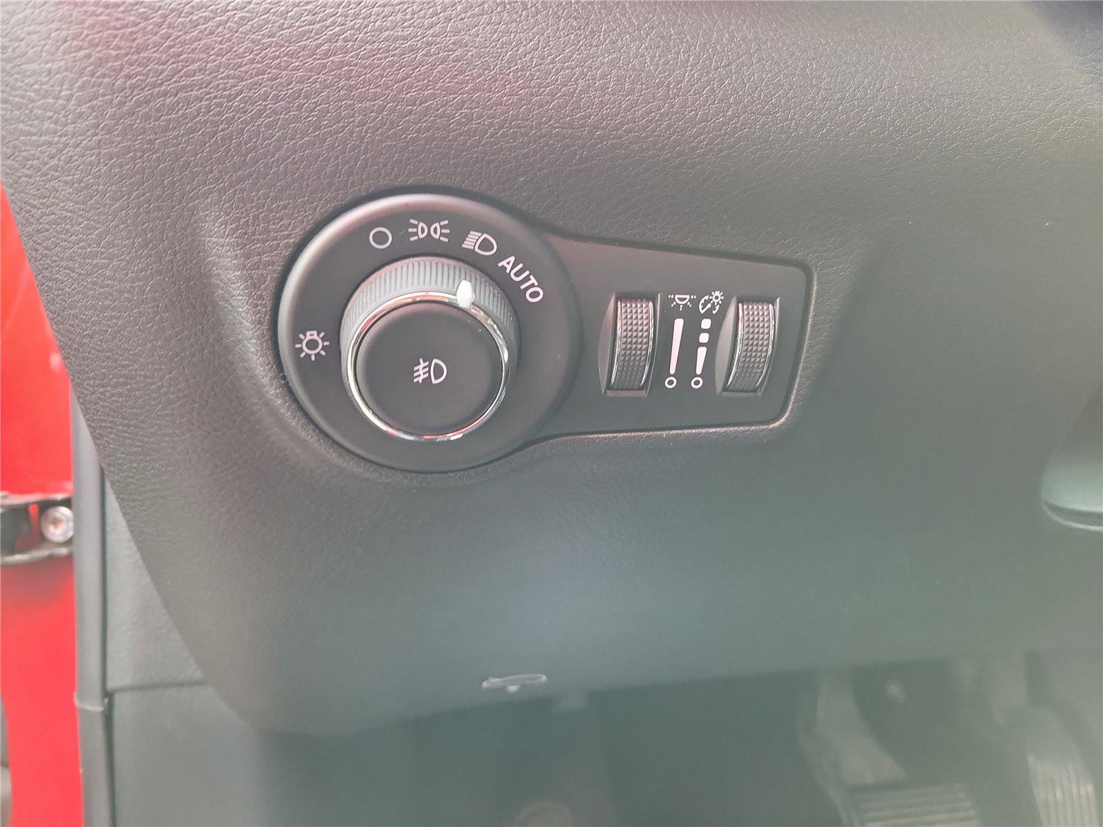 Used 2024 Jeep Compass Latitude AWD/4WD image 20