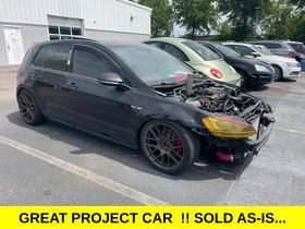Used 2015 Volkswagen GTI SE FWD image 2