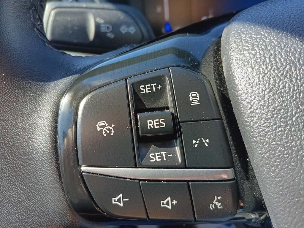 Used 2024 Ford Escape Active w/ Tech Pack #1 AWD/4WD image 12