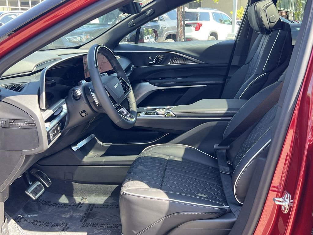 New 2026 Cadillac Lyriq V image 25