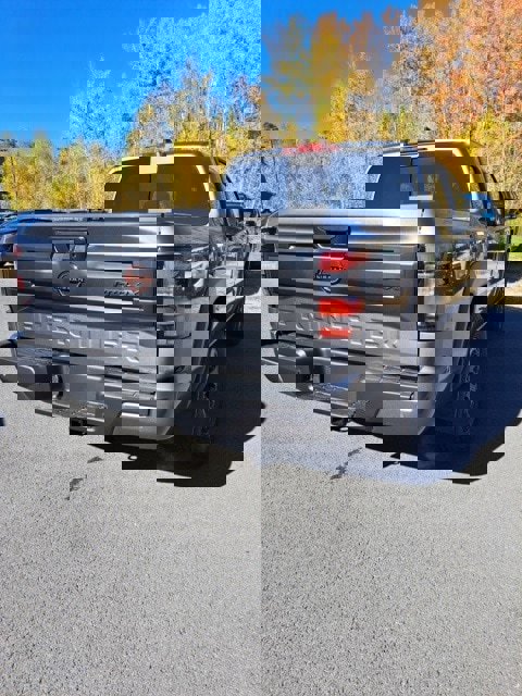 New 2025 Nissan Frontier PRO-4X w/ Pro Convenience Package image 5