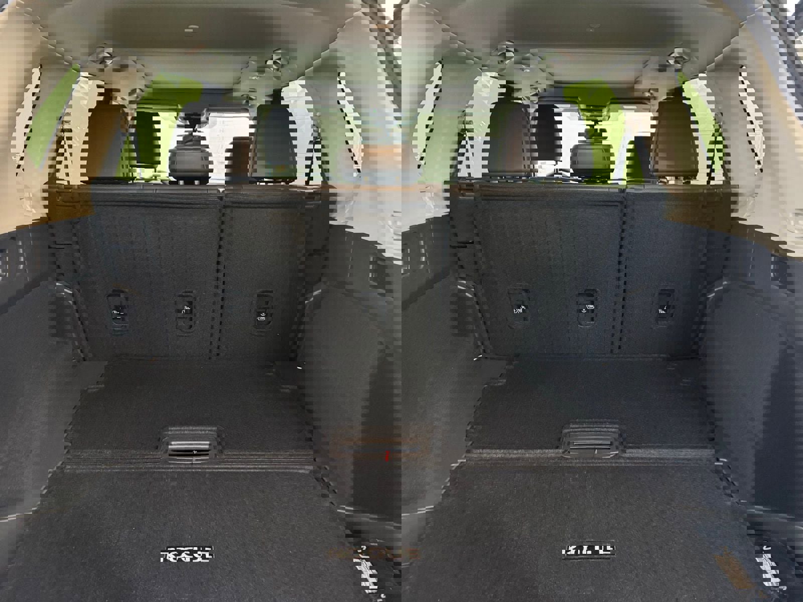 New 2025 Nissan Rogue Platinum w/ Tech Package image 35