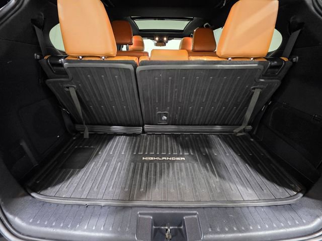 Used 2021 Toyota Highlander Platinum AWD/4WD image 23