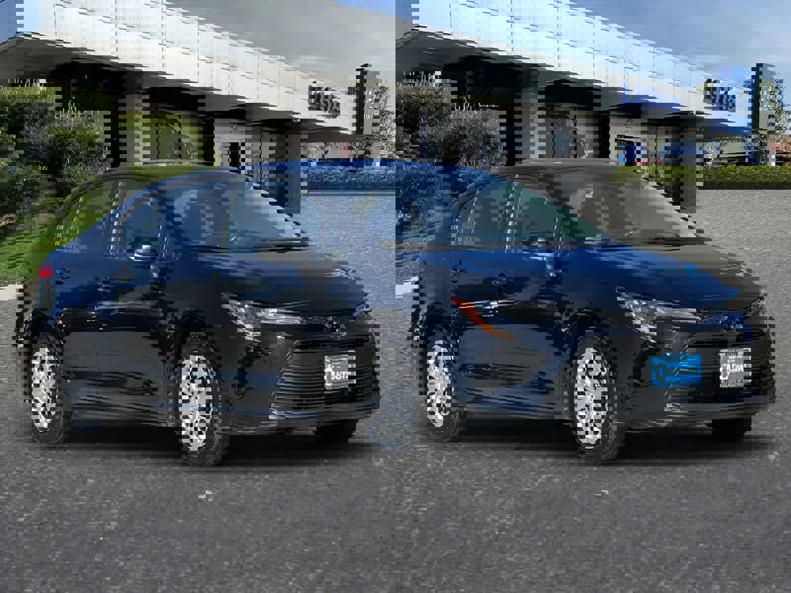 Used 2025 Toyota Corolla LE image 10