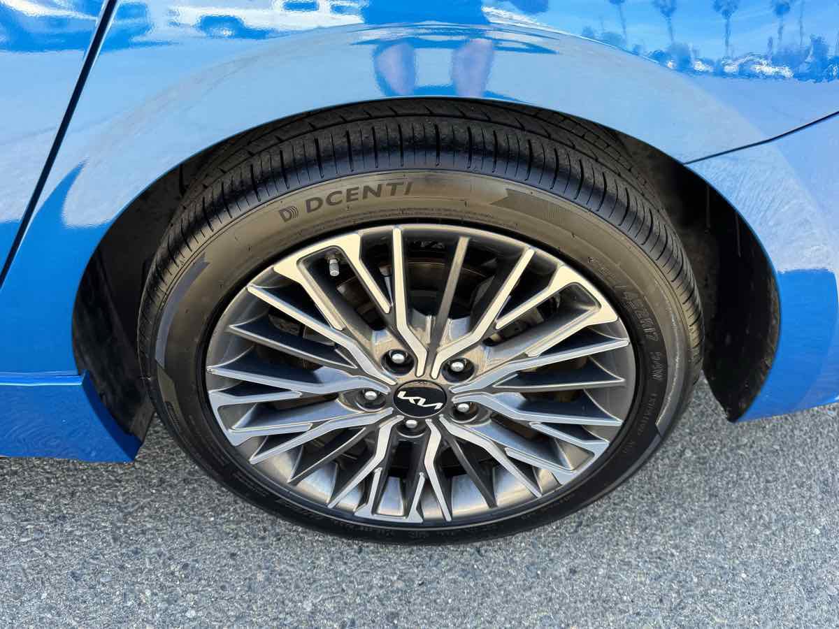 Used 2023 Kia Forte GT-Line w/ GT-Line Premium Package image 42