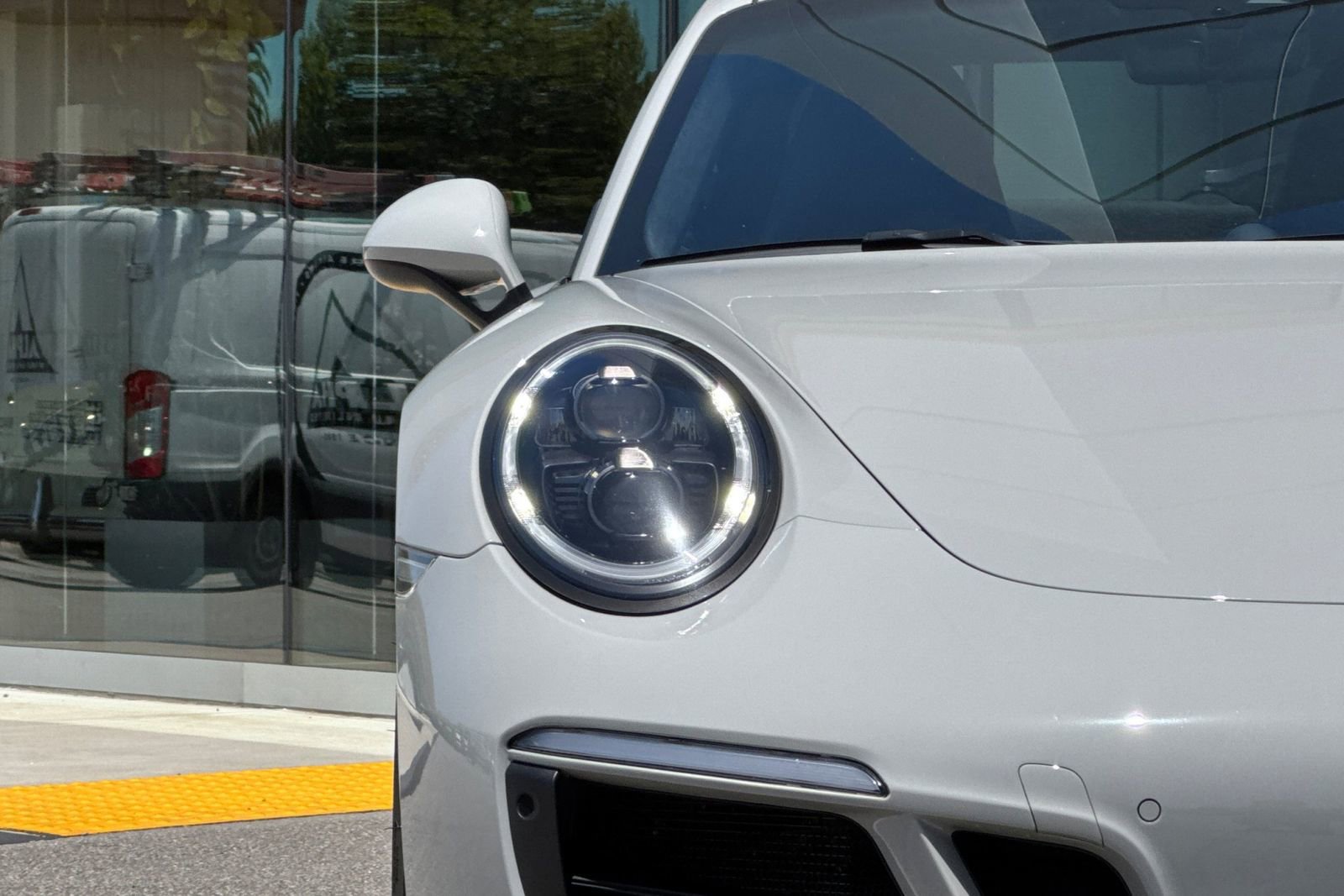 Used 2019 Porsche 911 Carrera GTS RWD image 36