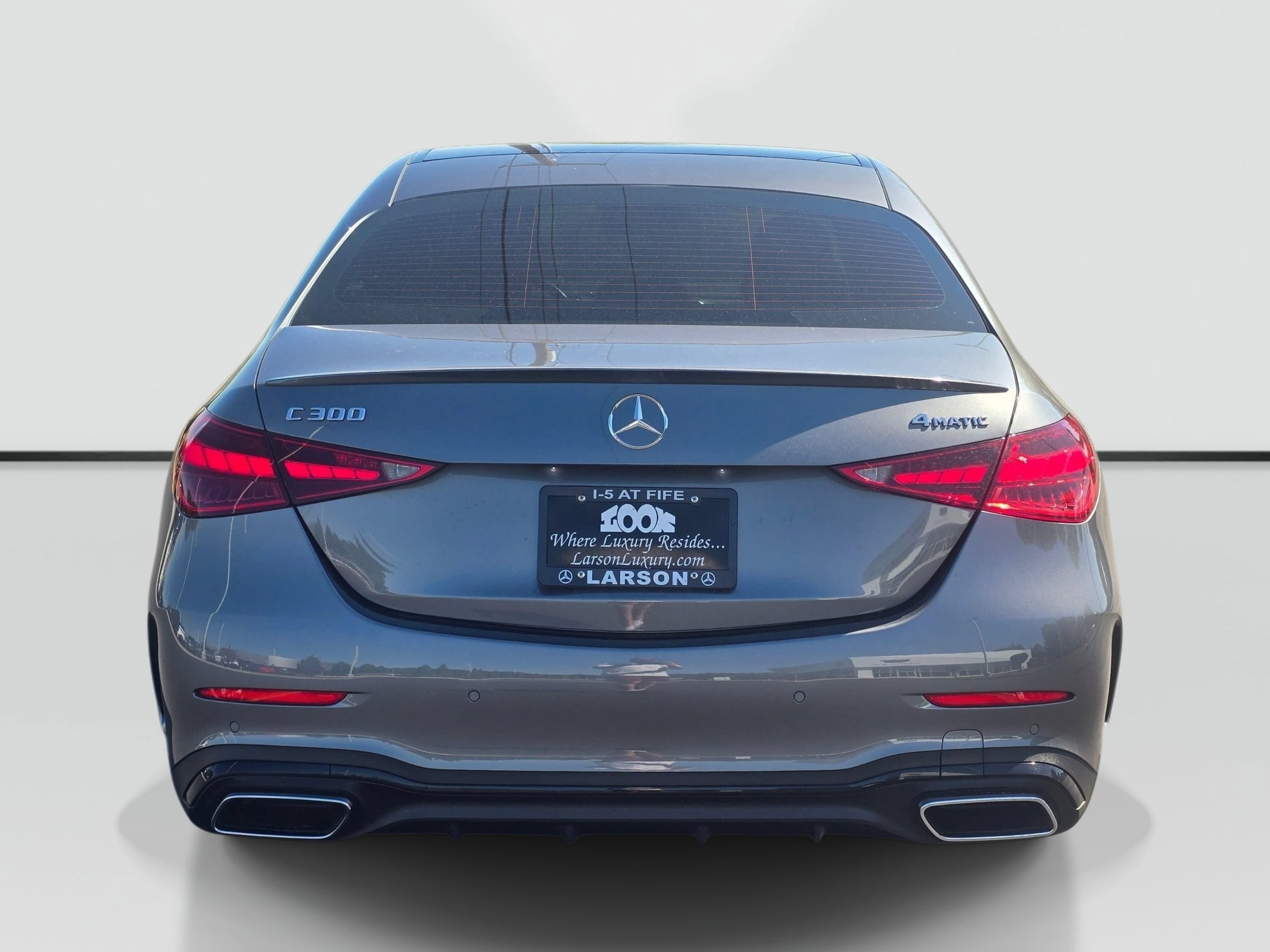 Used 2024 Mercedes-Benz C 300 4MATIC Sedan image 4