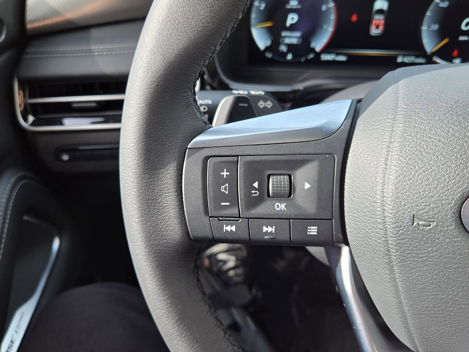 Certified 2025 INFINITI QX60 Luxe w/ Black Edition image 30