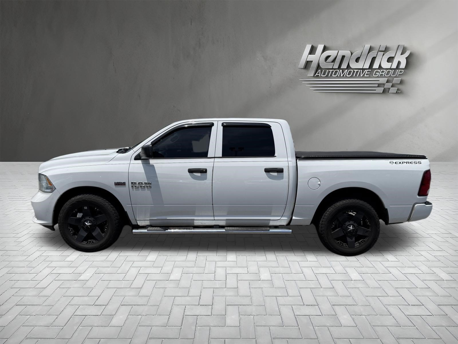 Used 2014 RAM 1500 Express RWD image 6