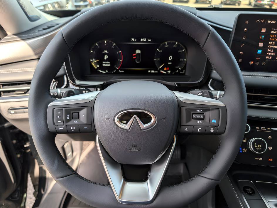 Certified 2026 INFINITI QX60 Luxe FWD image 13