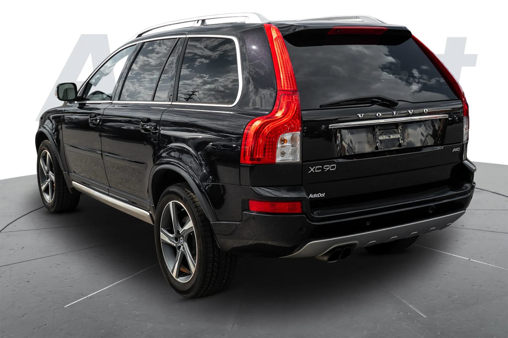 Used 2014 Volvo XC90 3.2 R-Design AWD/4WD image 2