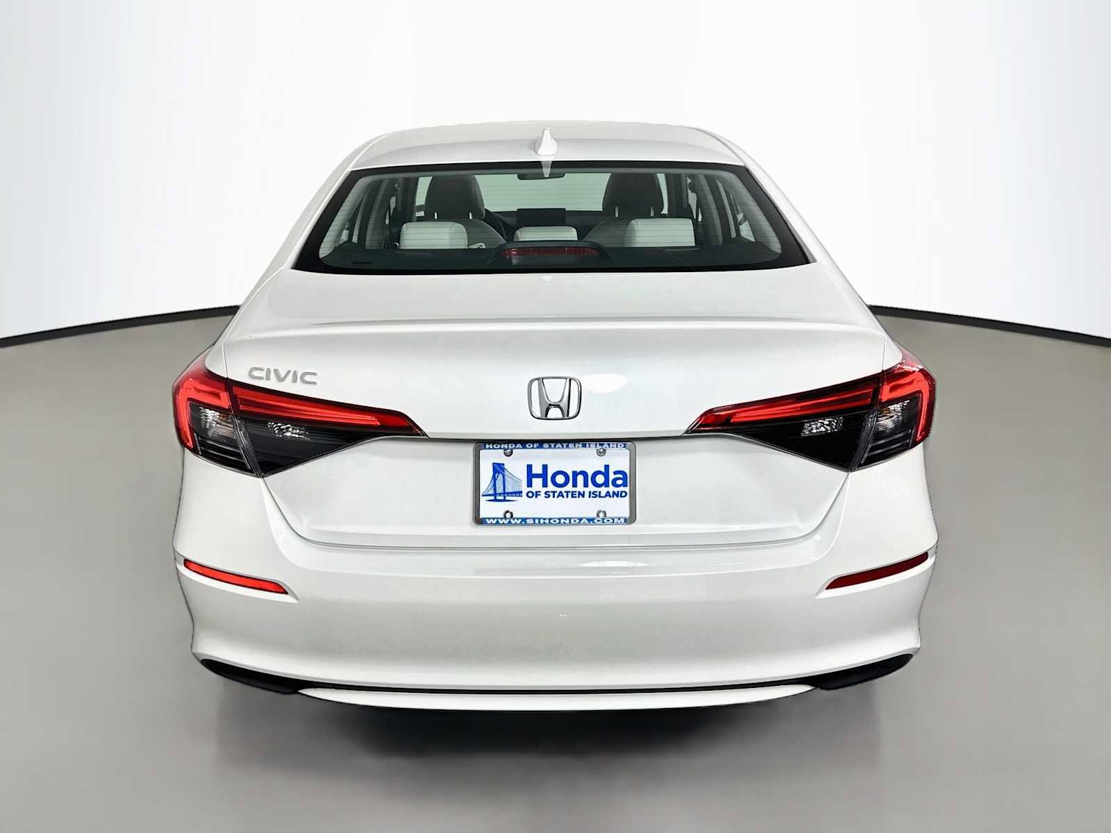 Used 2023 Honda Civic EX image 3