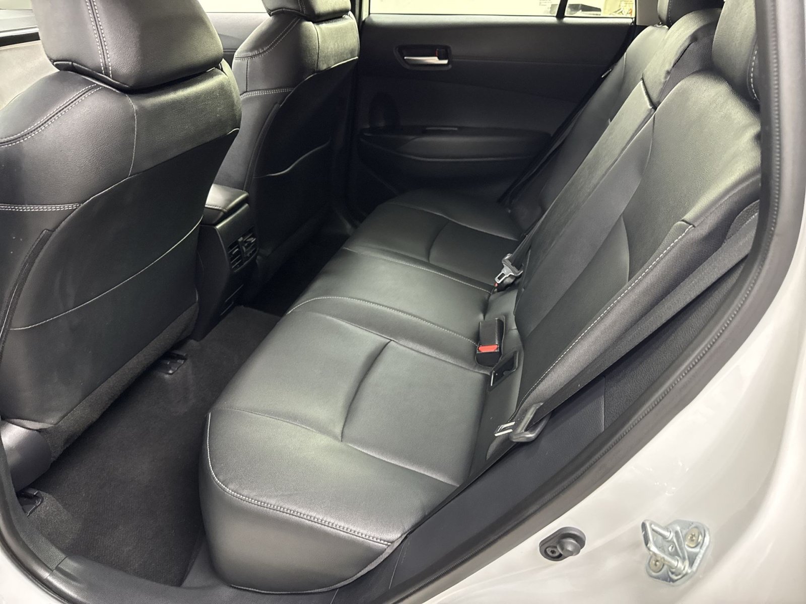 Used 2026 Toyota Corolla Cross XLE AWD/4WD image 36