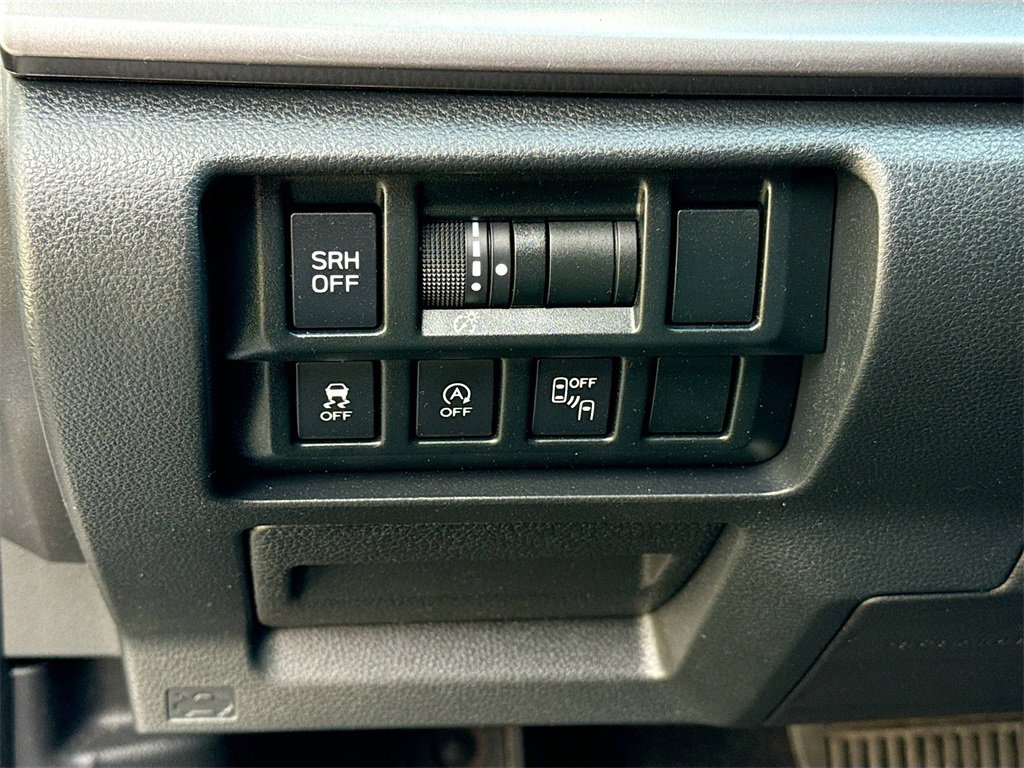 Used 2021 Subaru Crosstrek 2.5i Limited w/ Moonroof Package 1 image 10