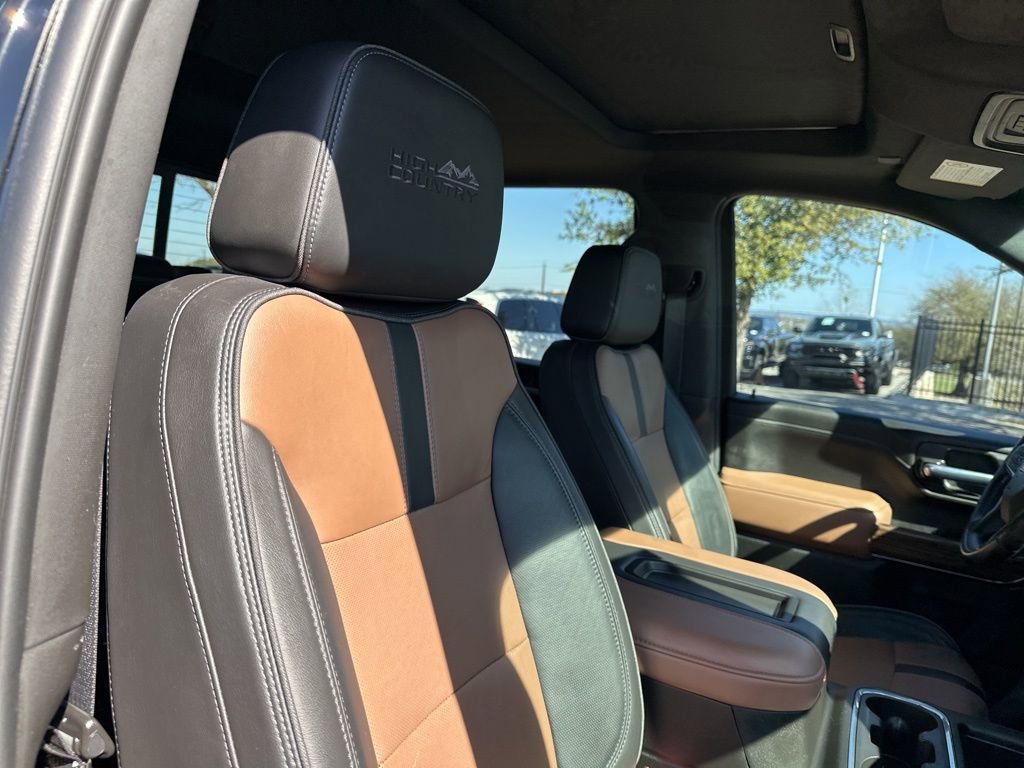 Used 2021 Chevrolet Silverado 3500 High Country image 15