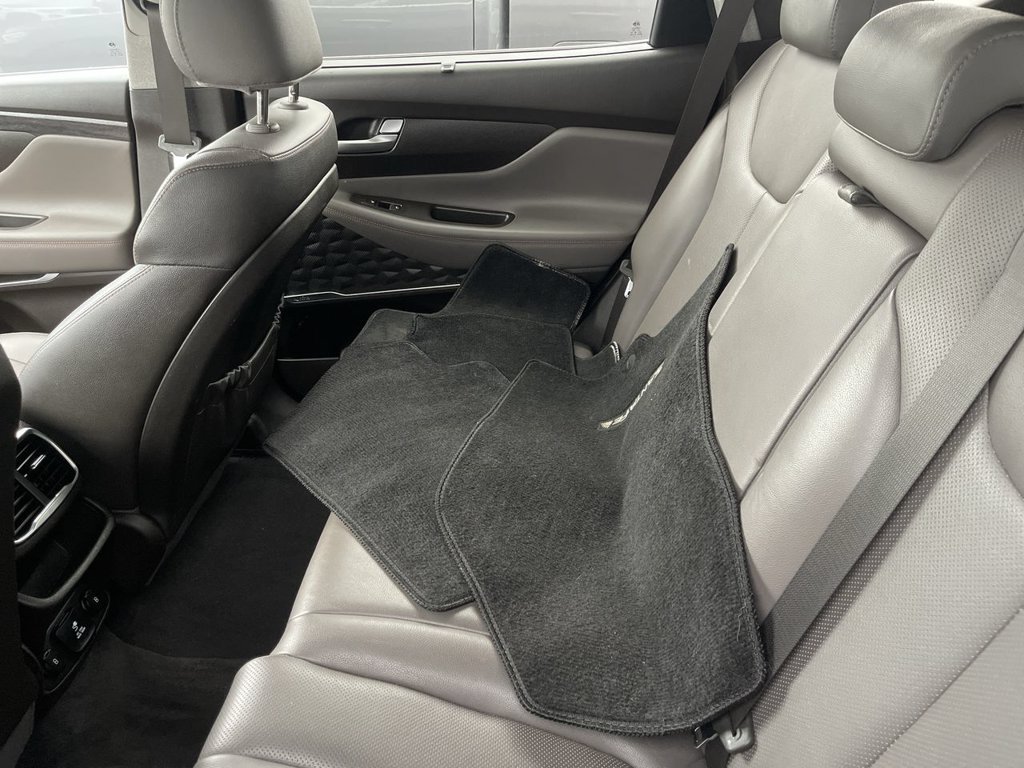 Used 2019 Hyundai Santa Fe AWD image 4