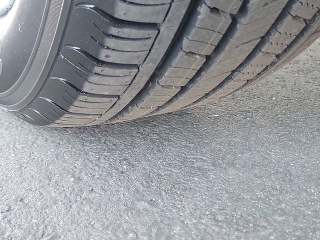 Used 2023 Honda HR-V LX image 32