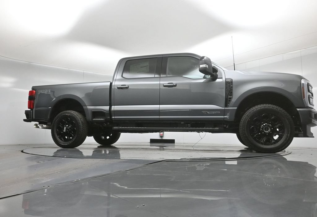 New 2026 Ford F250 Lariat w/ Black Appearance Package AWD/4WD image 3