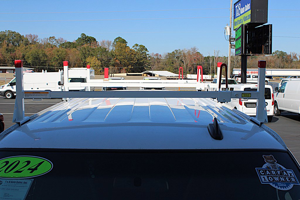 Used 2024 GMC Savana 2500 w/ Driver Convenience Package image 19