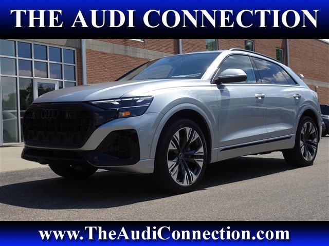 Certified 2025 Audi Q8 Premium AWD/4WD image 1