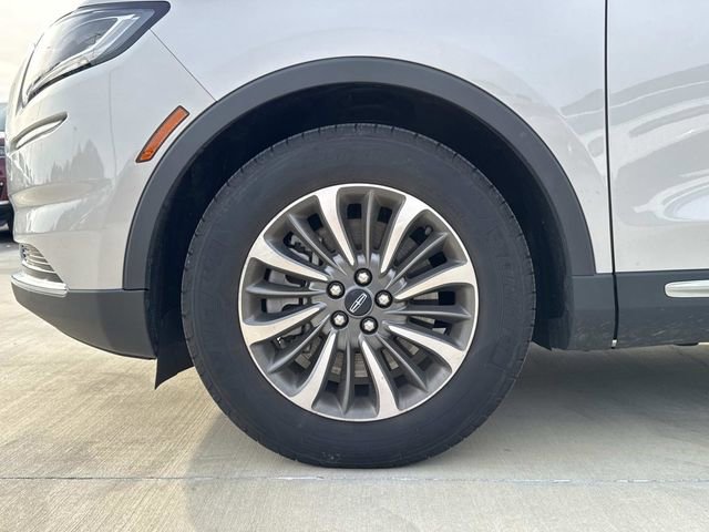 Used 2023 Lincoln Nautilus AWD image 3