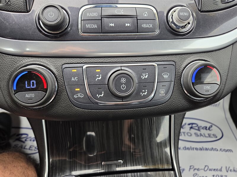 Used 2019 Chevrolet Impala LT FWD image 20