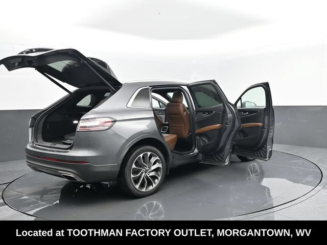 Used 2021 Lincoln Nautilus Reserve AWD/4WD image 33