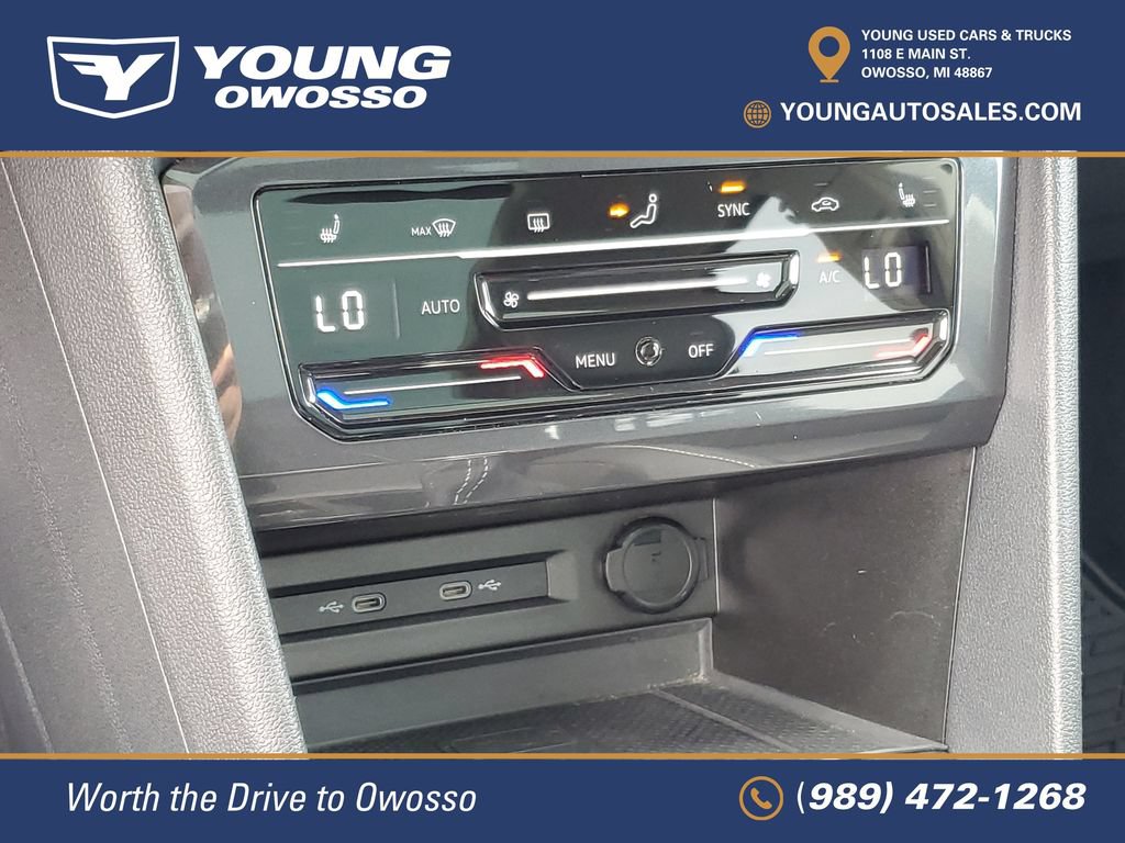 Used 2022 Volkswagen Tiguan SE w/ Panoramic Sunroof Package AWD/4WD image 18