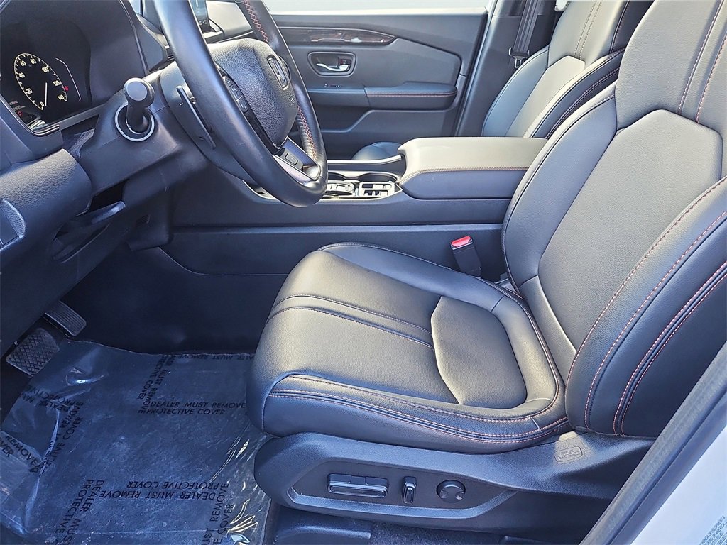 Certified 2025 Honda Pilot TrailSport image 32