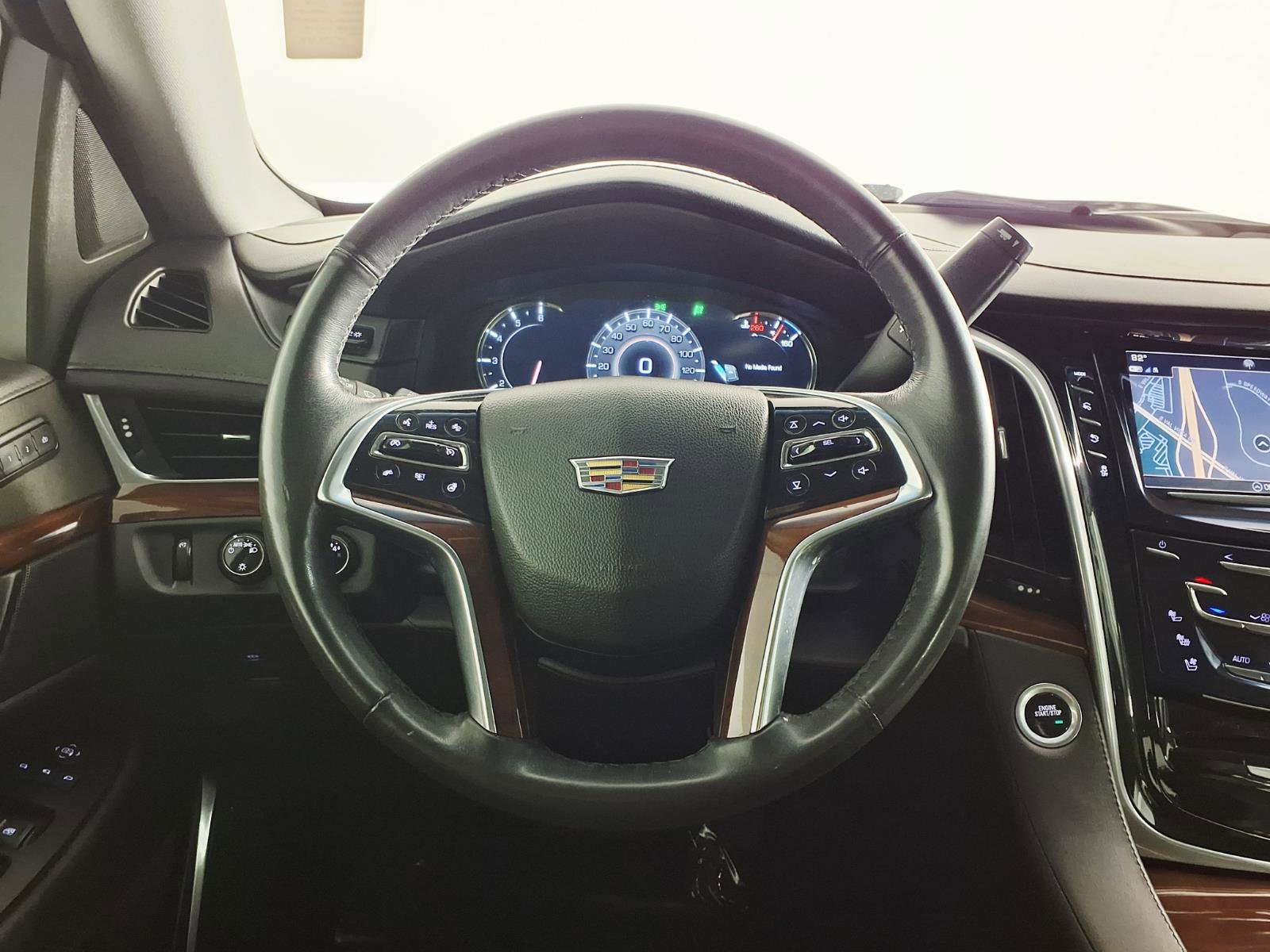 Used 2019 Cadillac Escalade Premium Luxury AWD/4WD image 16