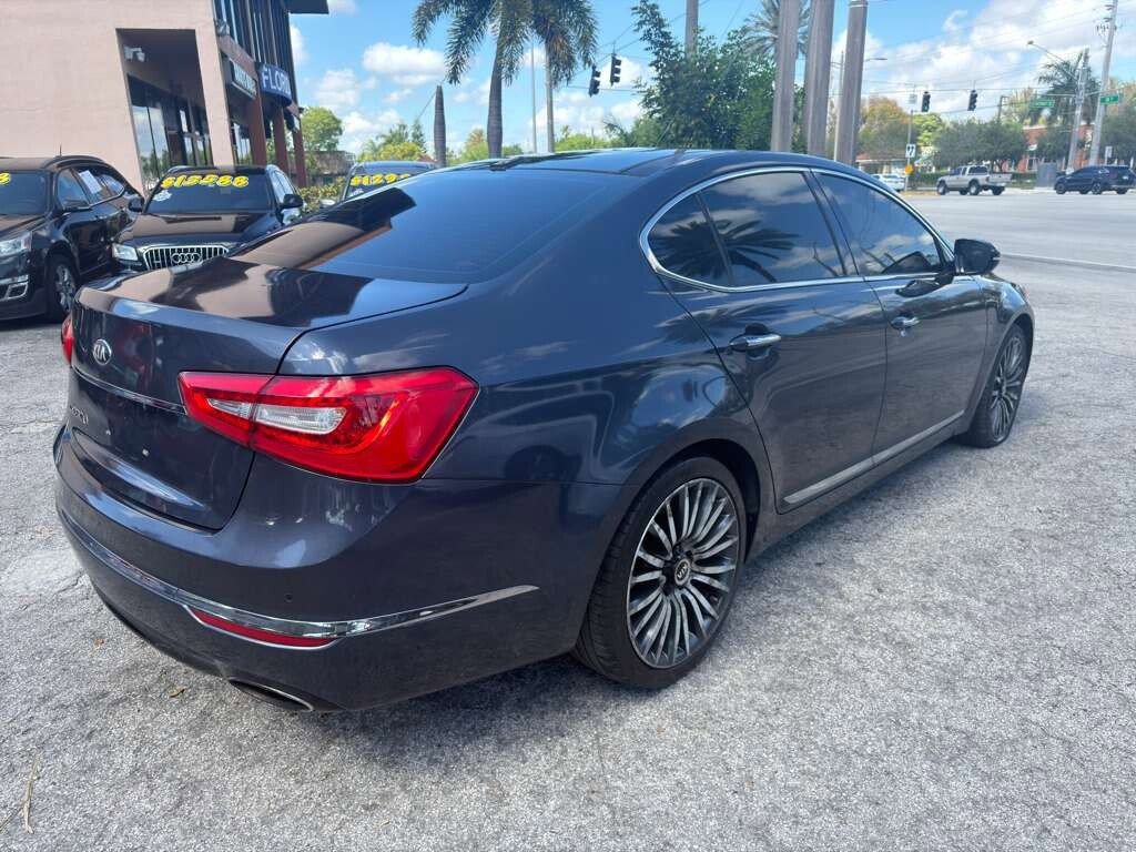 Used 2014 Kia Cadenza Premium w/ Technology Package image 3