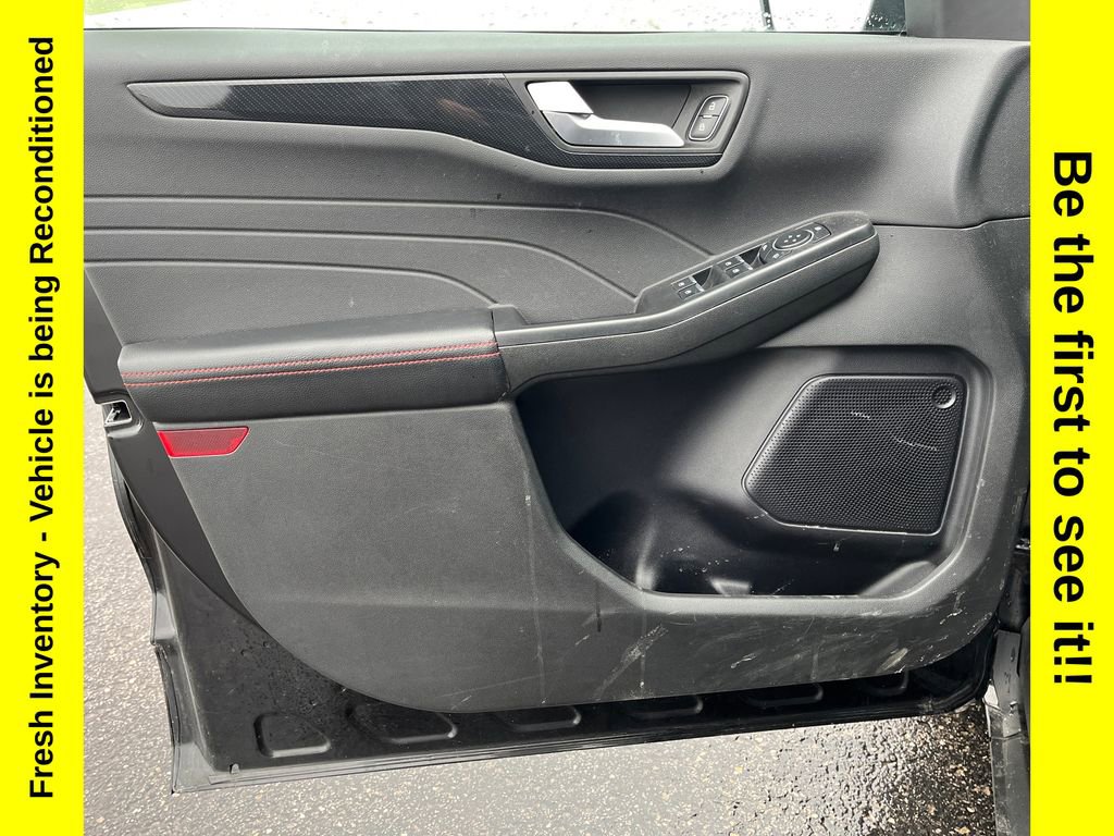 Used 2023 Ford Escape ST-Line w/ Tech Pack #1 image 10