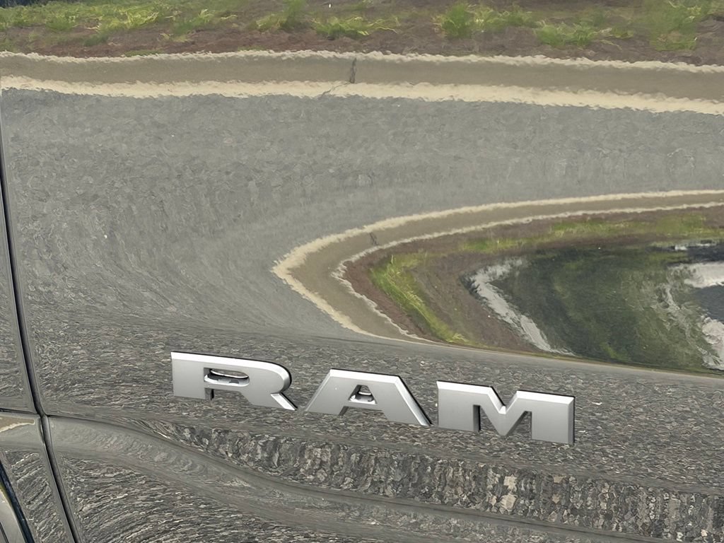 Used 2025 RAM 1500 Big Horn AWD/4WD image 30