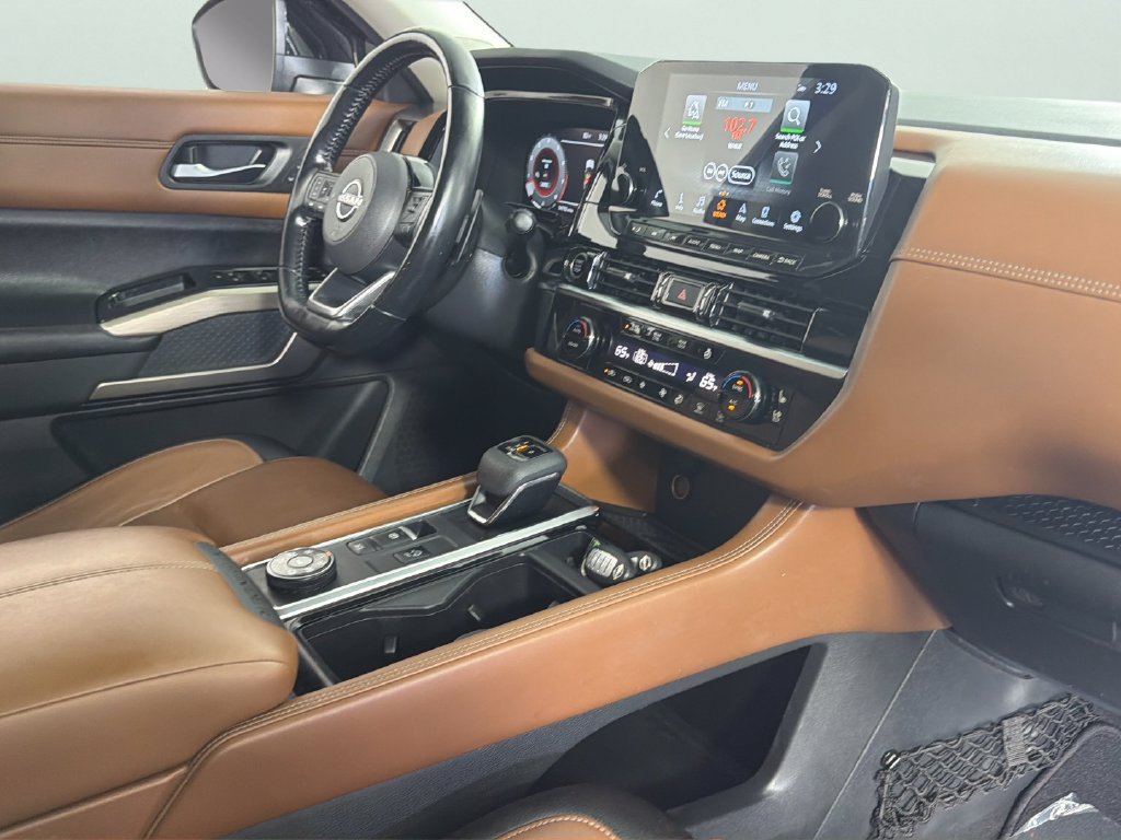Used 2022 Nissan Pathfinder Platinum w/ Cargo Package AWD/4WD image 42