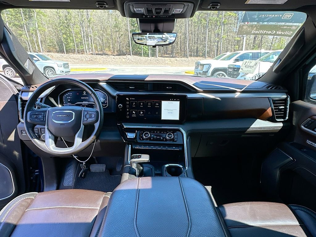Used 2023 GMC Sierra 1500 Denali w/ Denali Reserve Package image 3