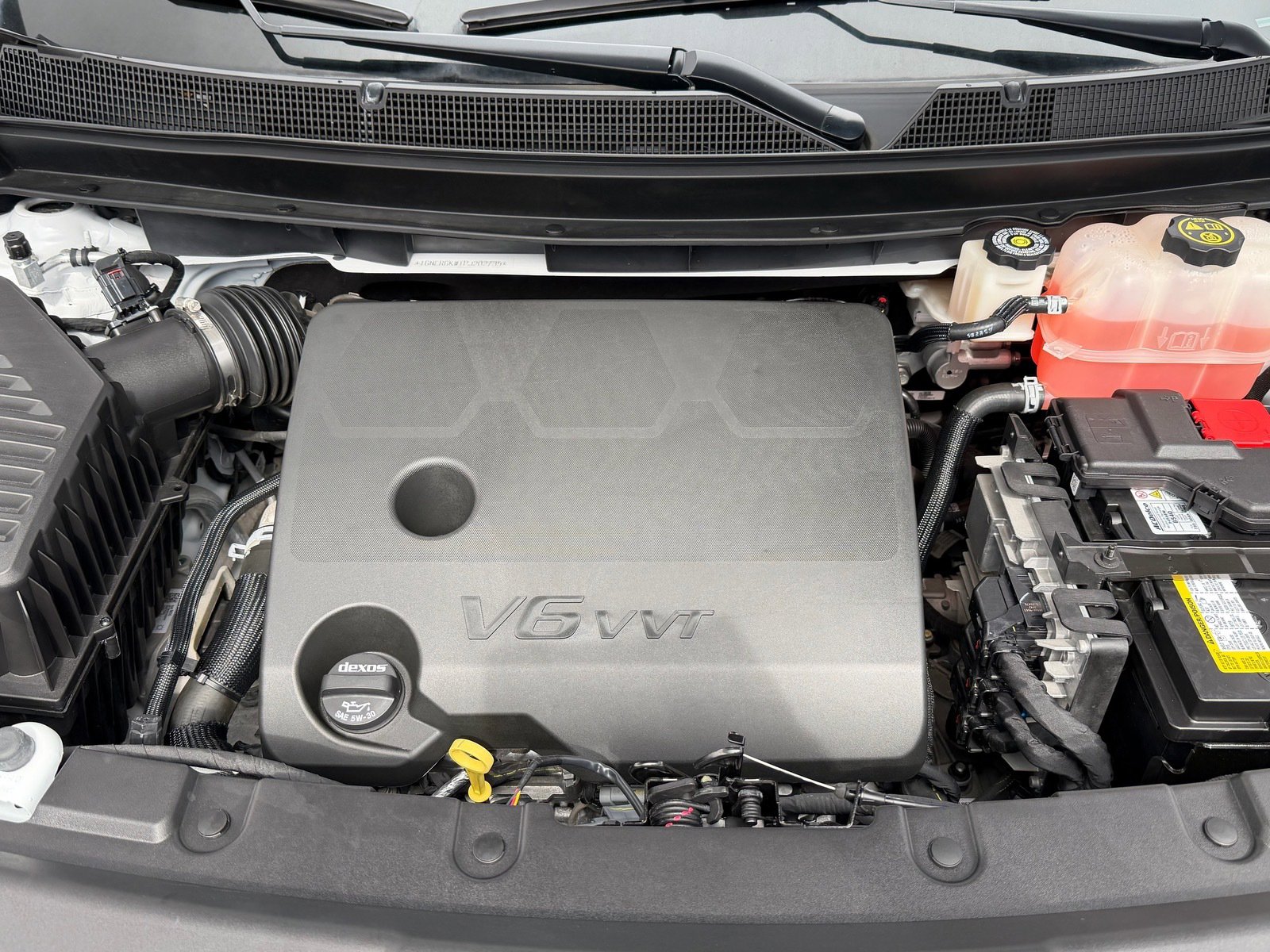 Used 2023 Chevrolet Traverse LT image 23