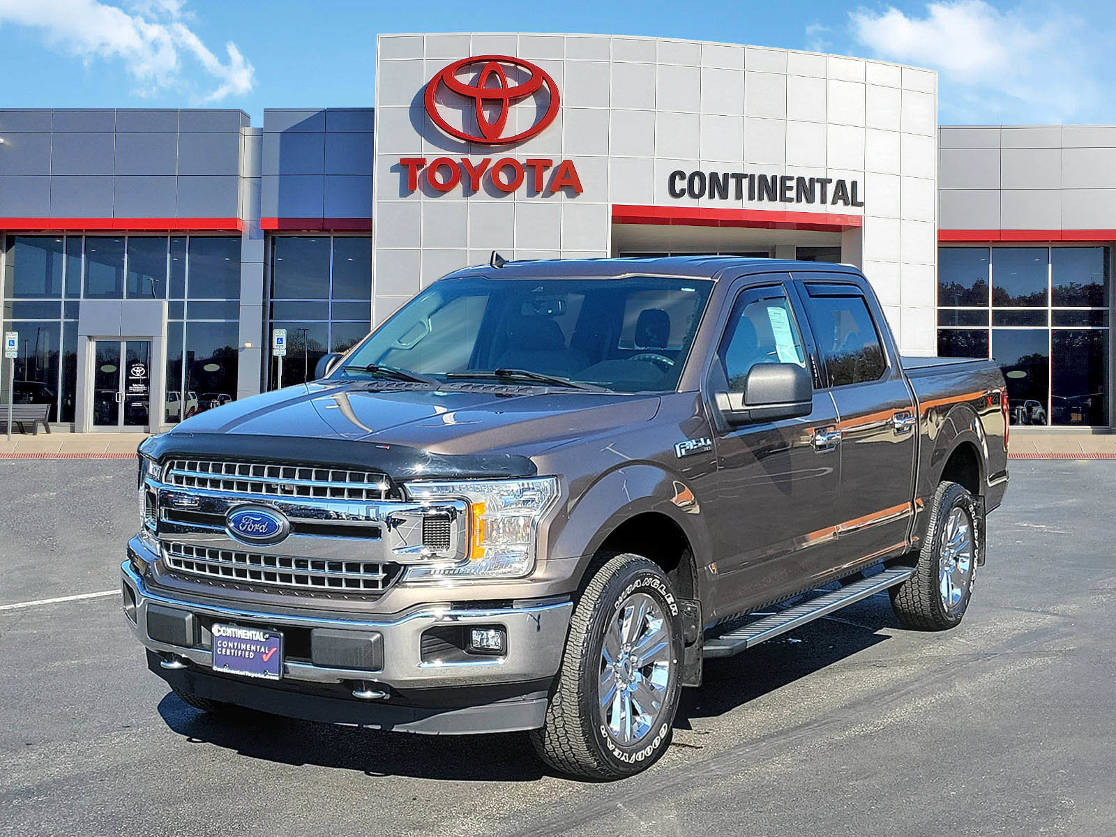 Used 2020 Ford F150 XLT w/ Equipment Group 301A Mid image 3