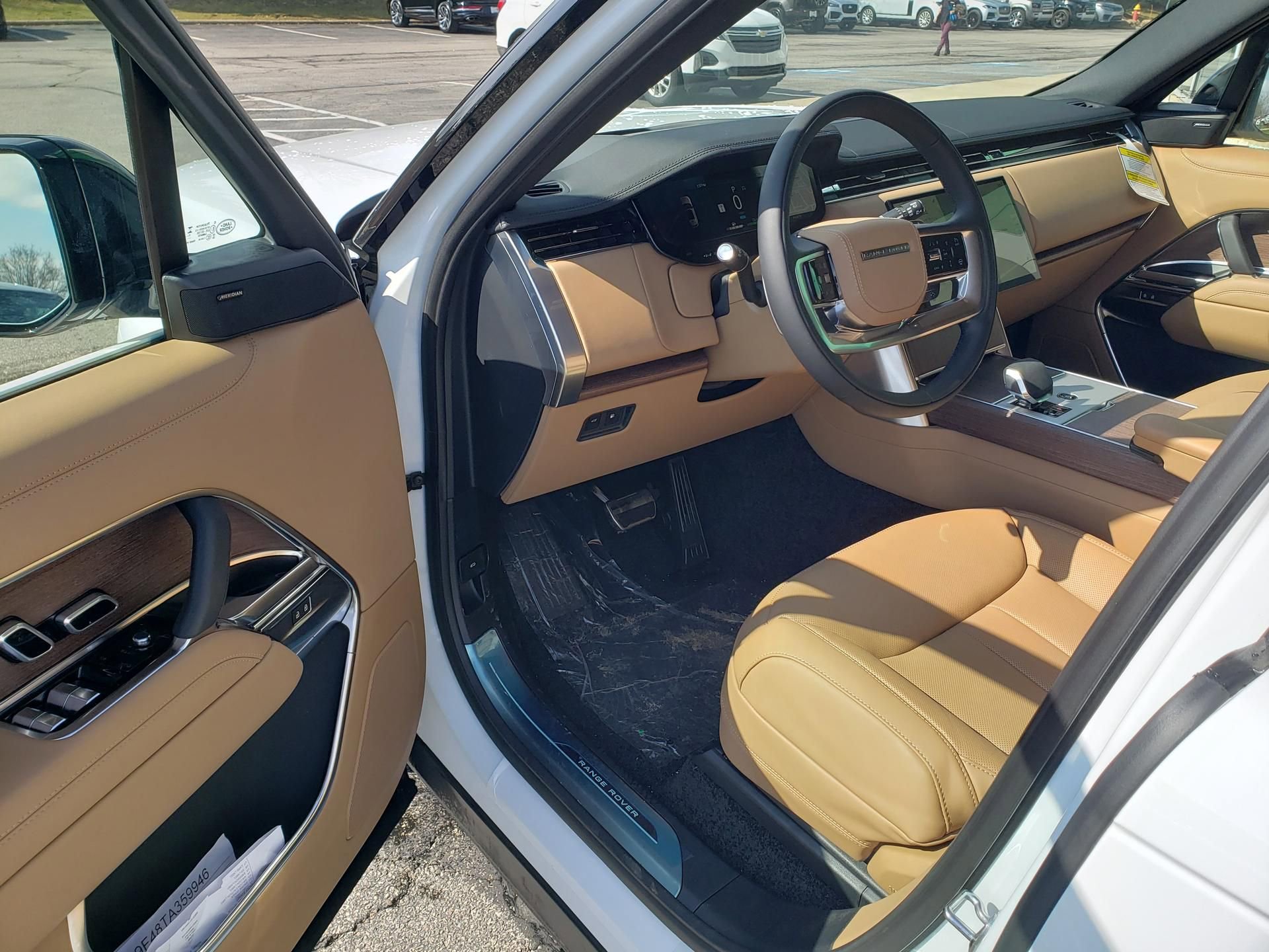 New 2026 Land Rover Range Rover SE image 9