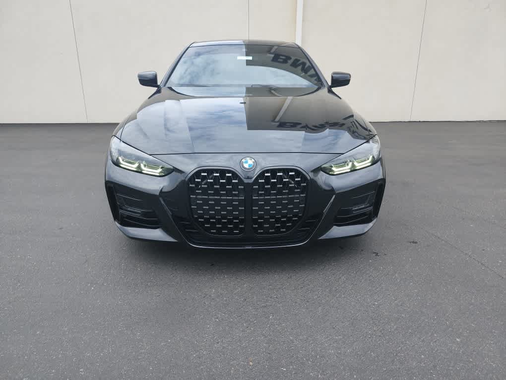 Used 2024 BMW 430i Coupe w/ M Sport Package RWD image 5