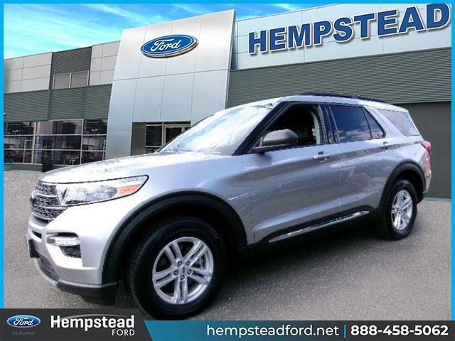 Certified 2024 Ford Explorer XLT w/ Equipment Group 202A AWD/4WD image 1