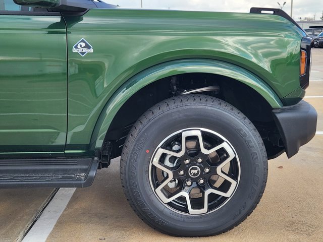 New 2025 Ford Bronco Outer Banks image 5