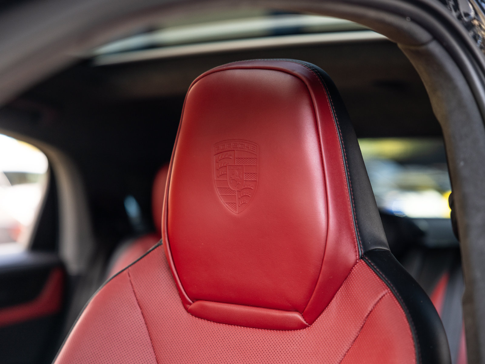Certified 2025 Porsche Cayenne GTS AWD/4WD image 42