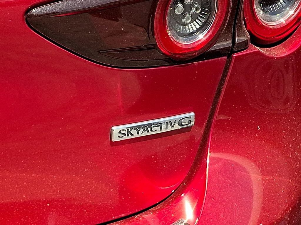 Used 2019 MAZDA MAZDA3 Hatchback w/ Premium Package FWD image 7