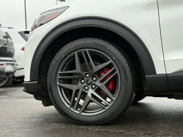 Used 2025 Ford Explorer ST AWD/4WD image 50